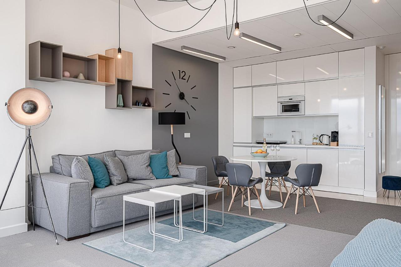 Rentplanet - Apartament Sky Tower Вроцлав Екстериор снимка
